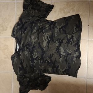 Camo shirt size Large with ruffled sleeve